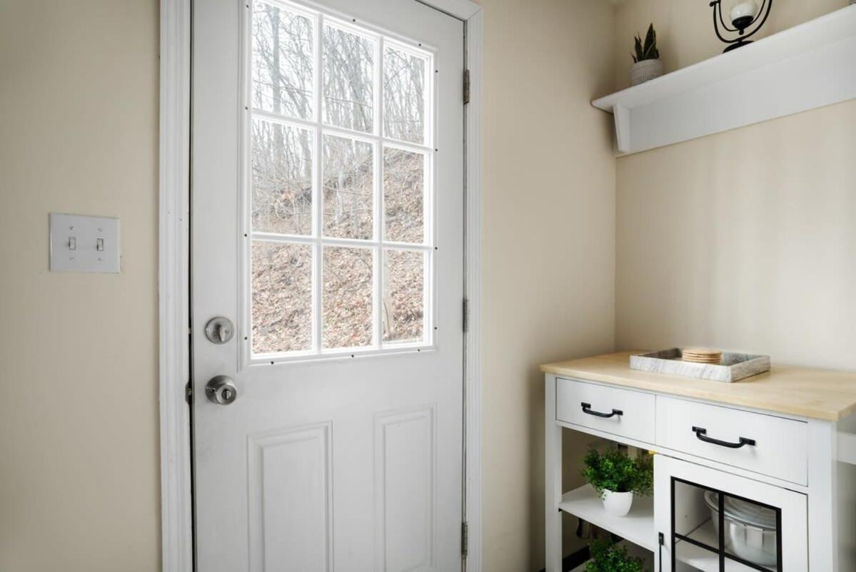 Modern Mountain Cottage W Hot Tub, Fire Pit, Wifi Inwood Exterior foto
